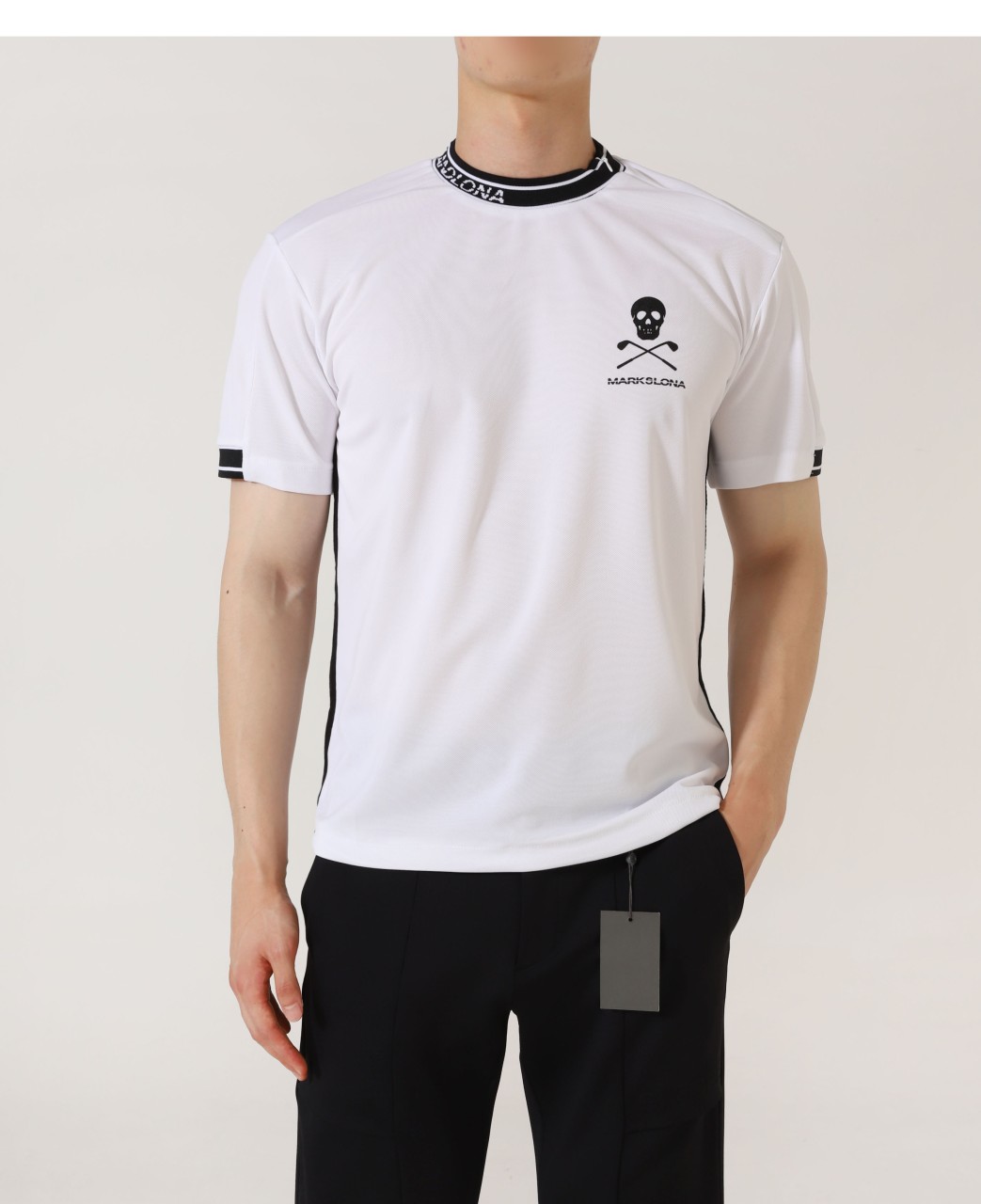 [마크앤로나] 남성 스컬 로고 하이넥 셔츠