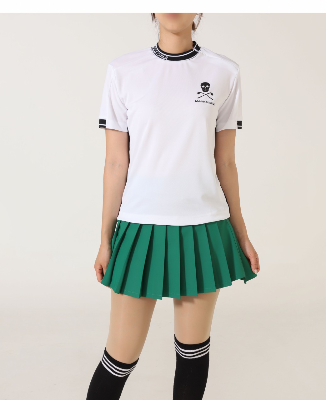 [마크앤로나] 스컬 로고 하이넥 셔츠